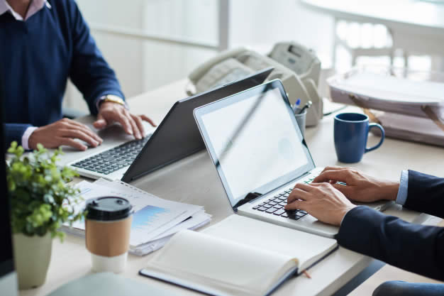 Estudio Petrone & Asociados